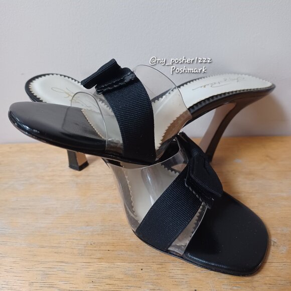 *𝓥𝓲𝓷𝓽𝓪𝓰𝓮 𝓛𝓾𝓬𝔂 𝓟𝓮𝓻𝓮𝓭𝓪 Patent Leather Vinyl Mule Heels M ⚫ - Picture 4 of 9